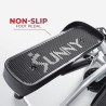 Mini stepper Sunny para ejercicio en casa, cardio de cuerpo completo con bandas de resistencia y app SunnyFit opcional.